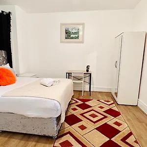 https://city-lodge-excel.brighton-hotels-england.com